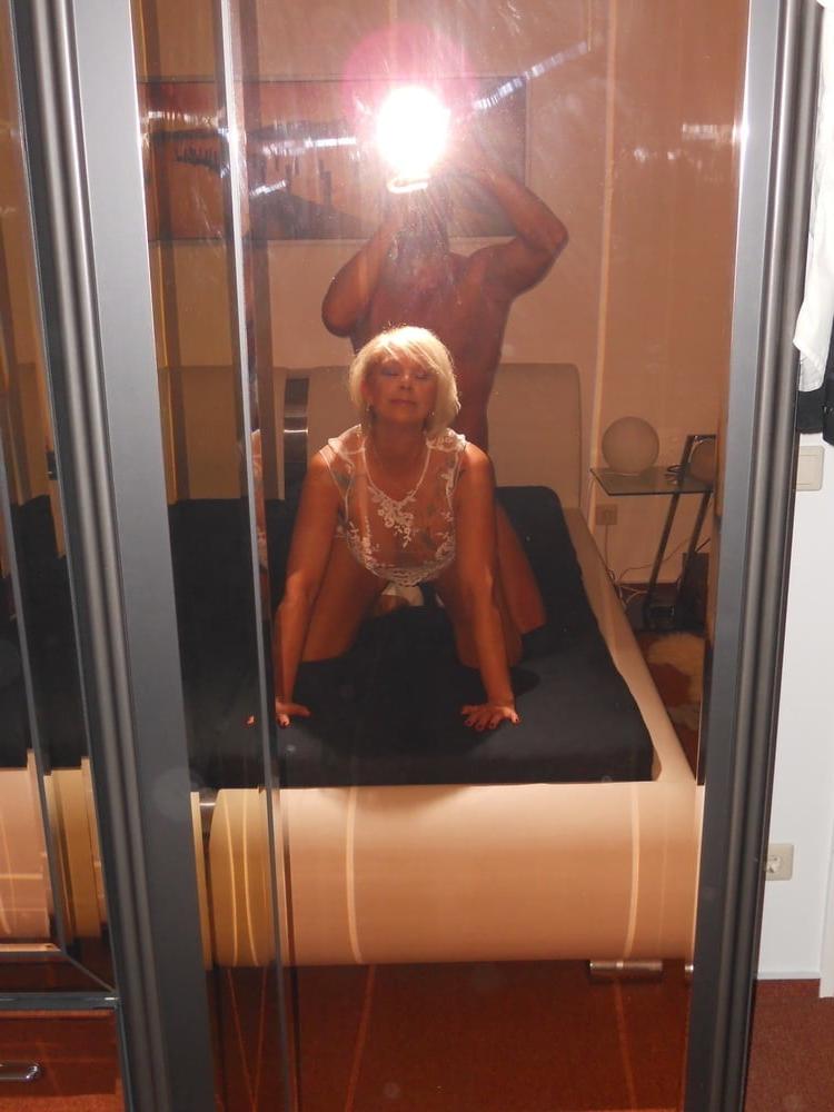 25P German whore