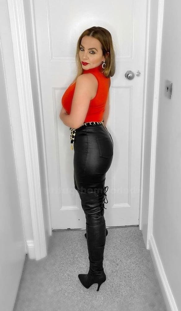 25P Milfs &amp; Gilfs wearing boots no.64