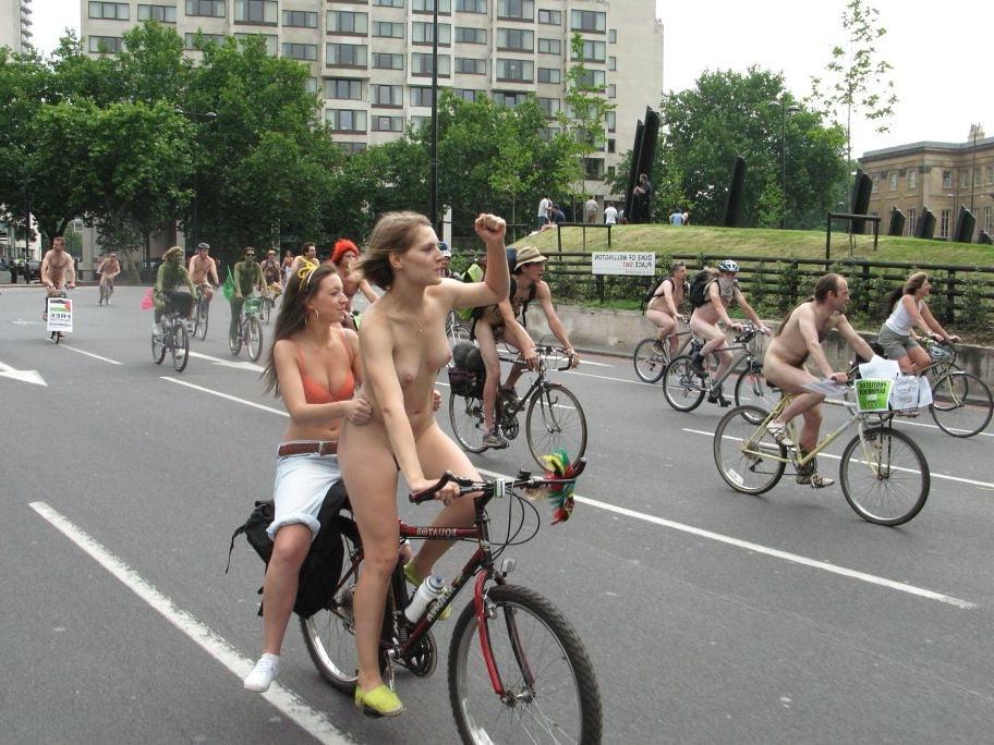 11P WNBR London 2007 mask rider