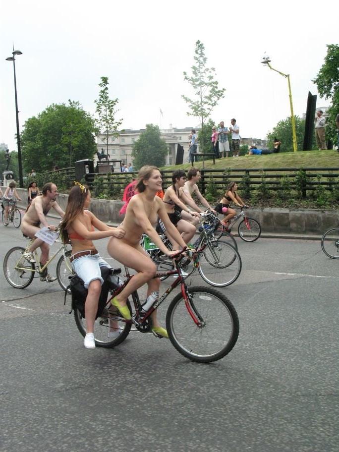 11P WNBR London 2007 mask rider