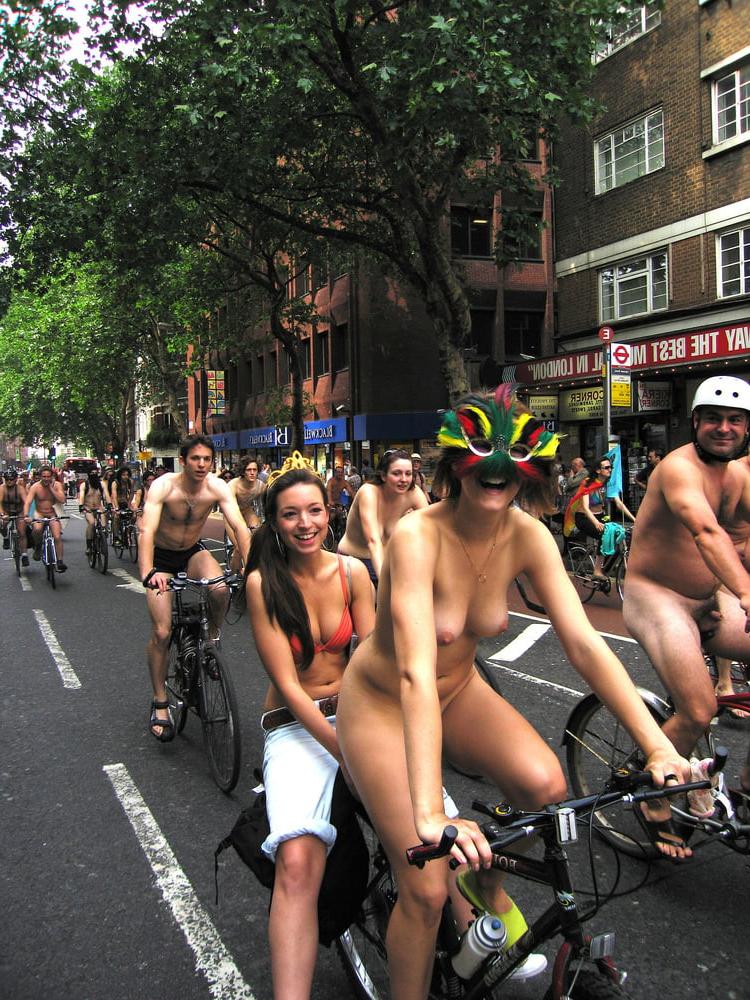 11P WNBR London 2007 mask rider
