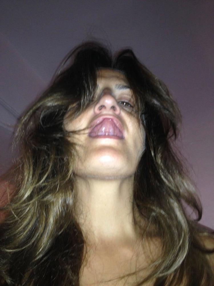 25P Cuckold wife