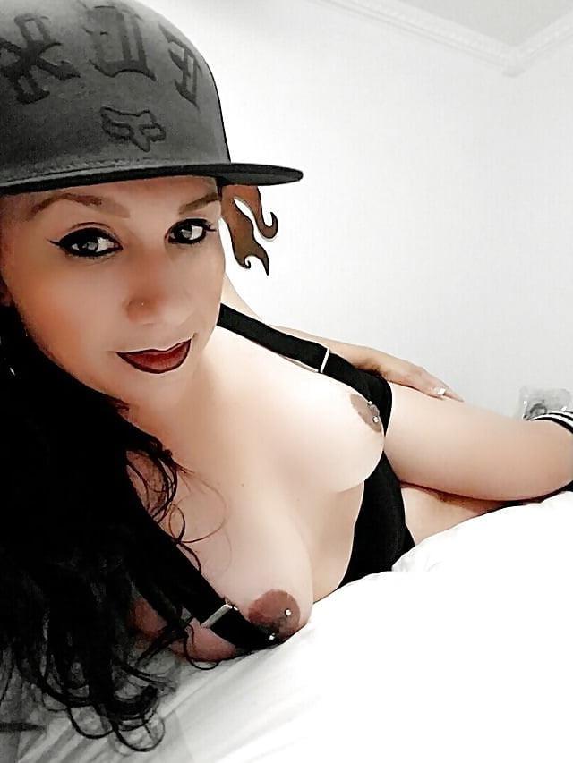 25P Sexy Slut