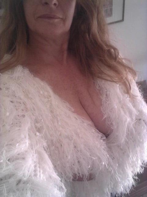 25P Mature  Gilf with big ass and great tits