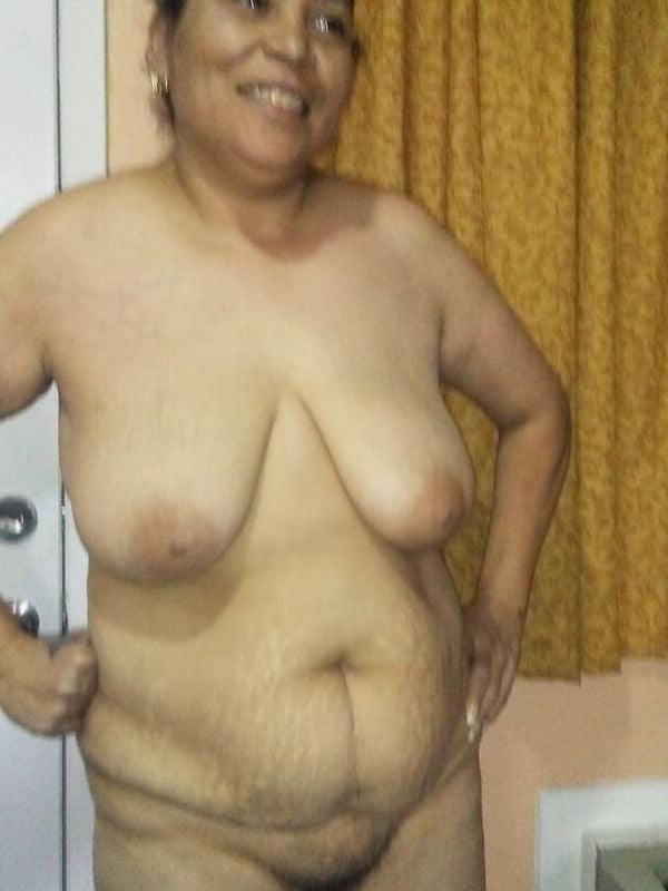 25P Indian Aunties