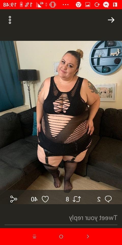 25P Hoodyman SSBBW 307 . Fatty Patty Pigs exposure .