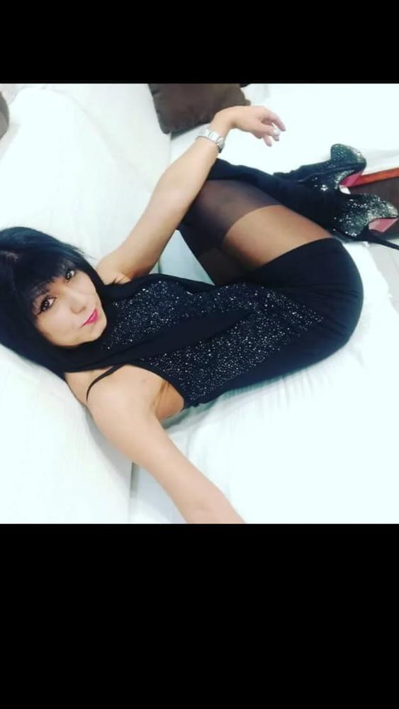 15P Slut friends pantyhose5
