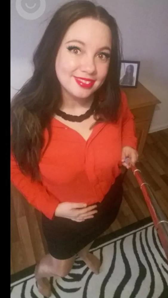 15P Slut friends pantyhose5