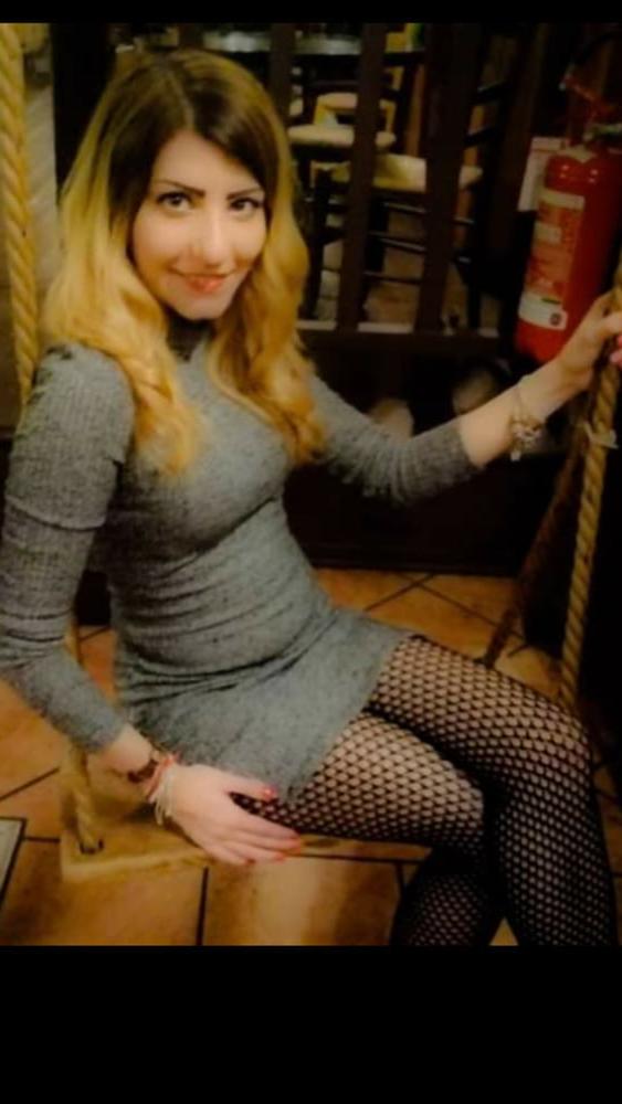 15P Slut friends pantyhose5