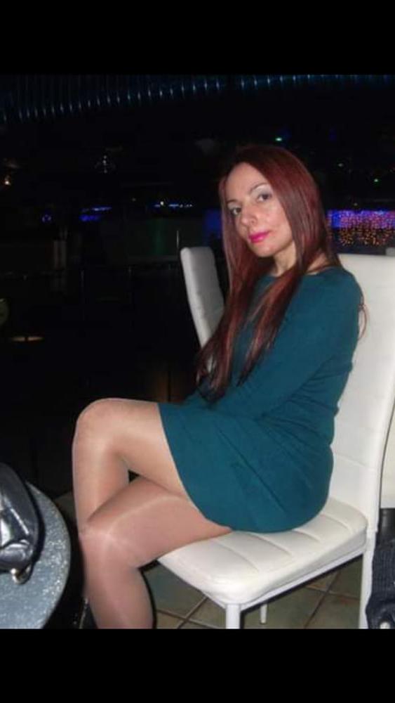 15P Slut friends pantyhose5