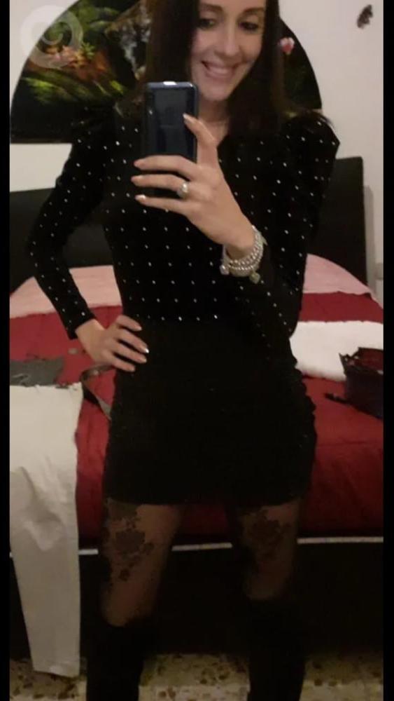 15P Slut friends pantyhose5