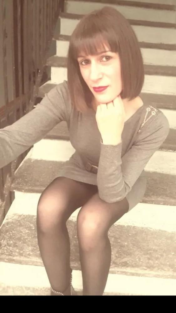 15P Slut friends pantyhose5