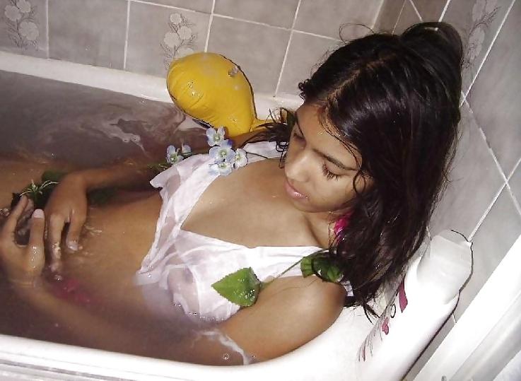 25P Indian sex pussy