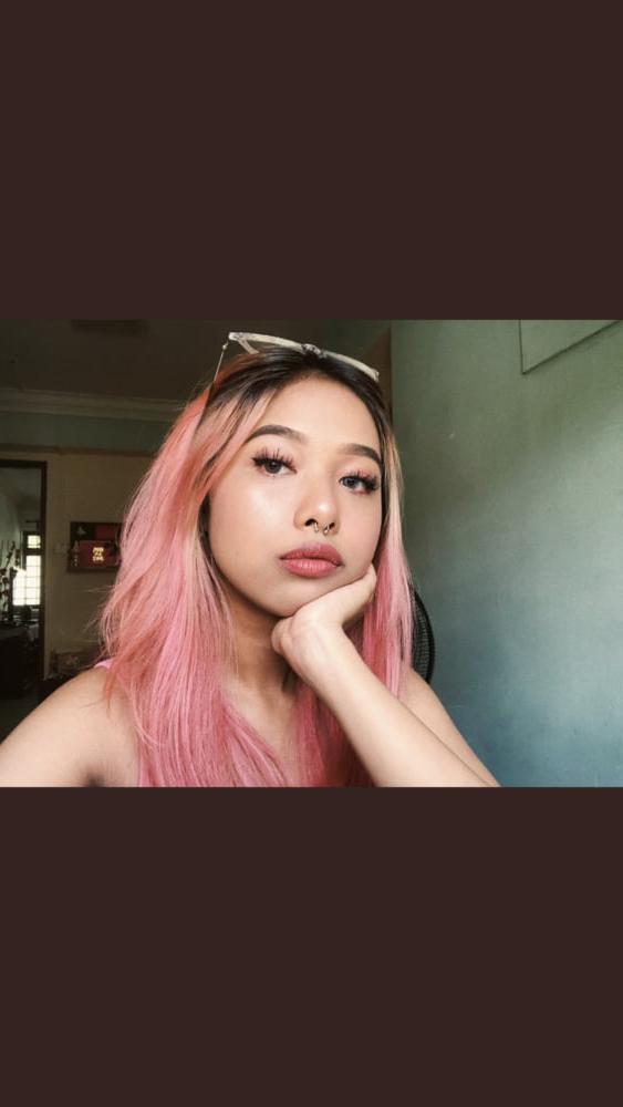 25P Hot Malaysian Girl 5 Atikah
