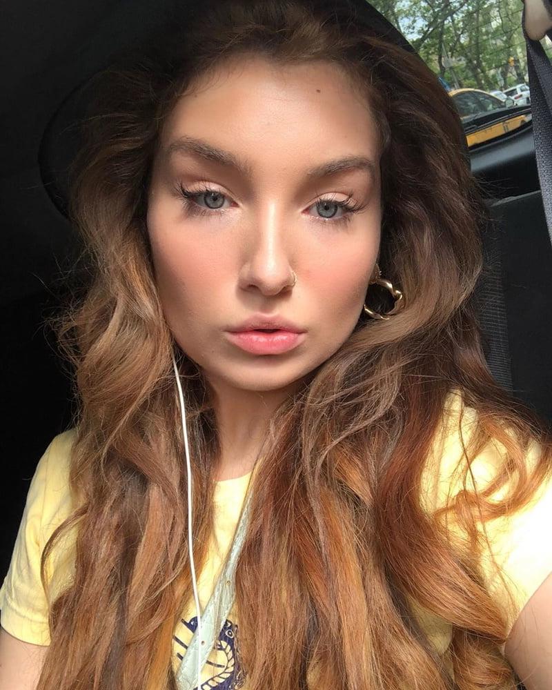25P Super Hot Slut 20