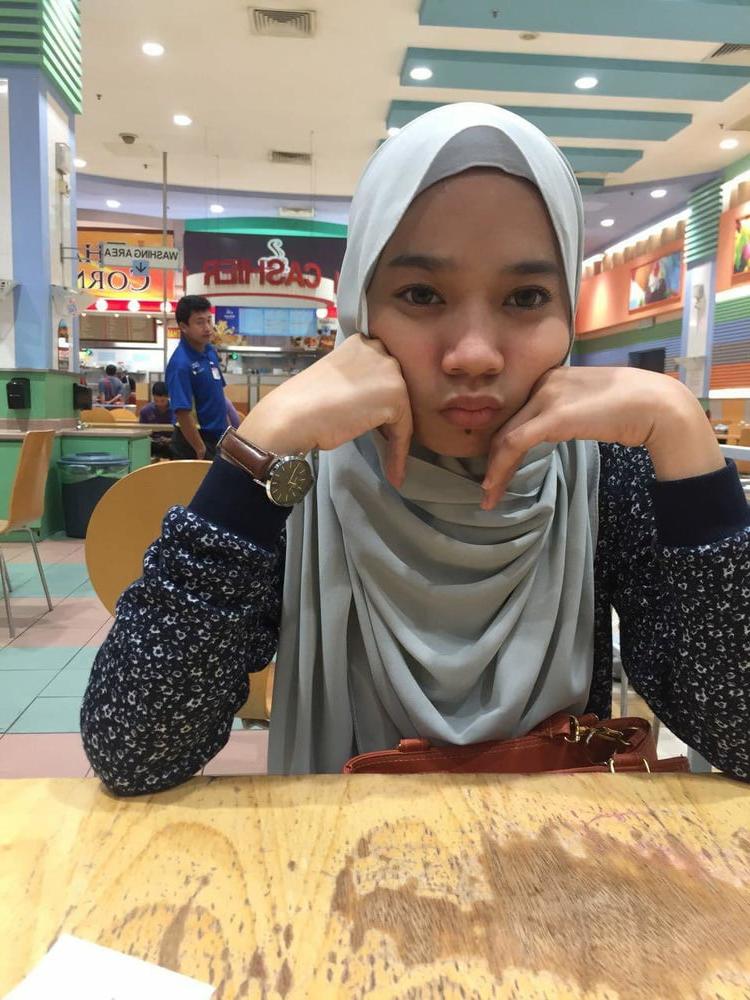 25P Hot Malaysian Girl 4 ( Amirah 3some)