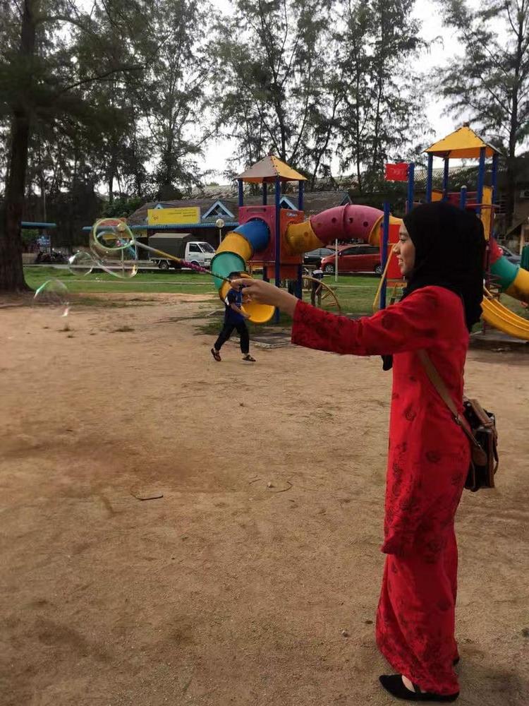 25P Hot Malaysian Girl 4 ( Amirah 3some)