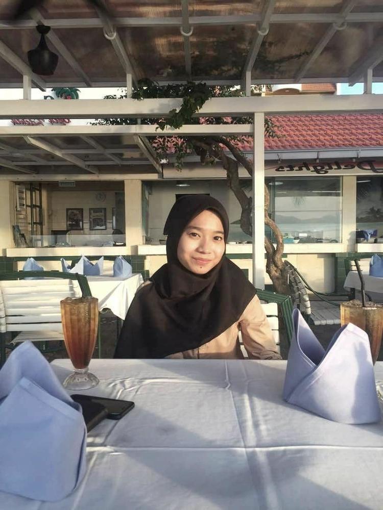 25P Hot Malaysian Girl 4 ( Amirah 3some)