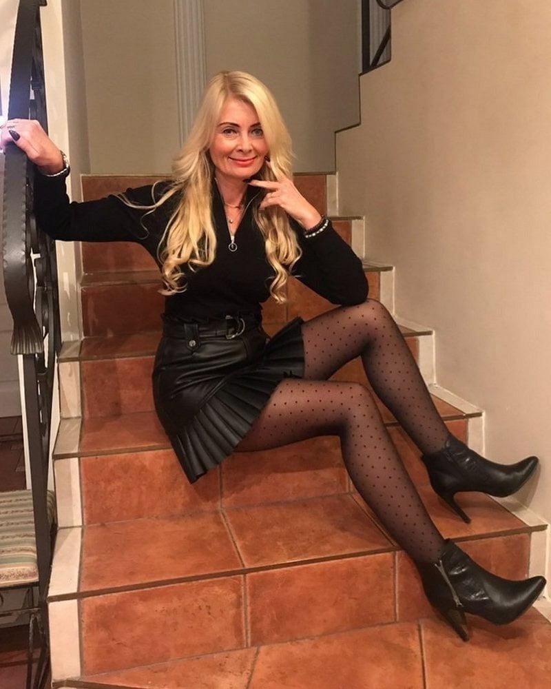 25P Girls in Leather and Boots part 31
