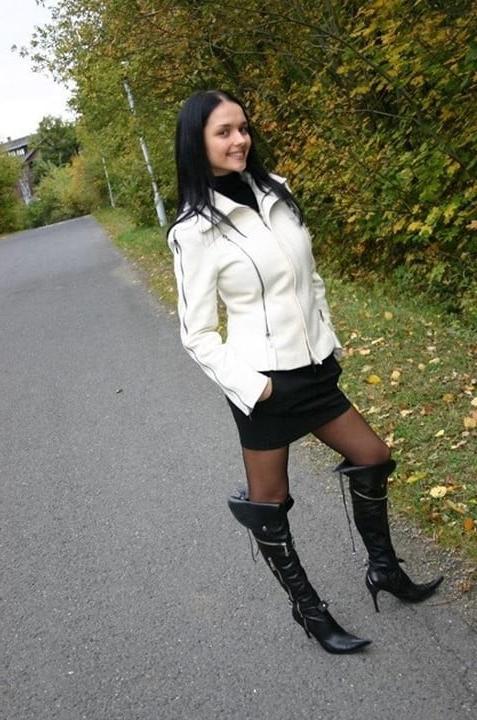 25P Girls in Leather and Boots part 31