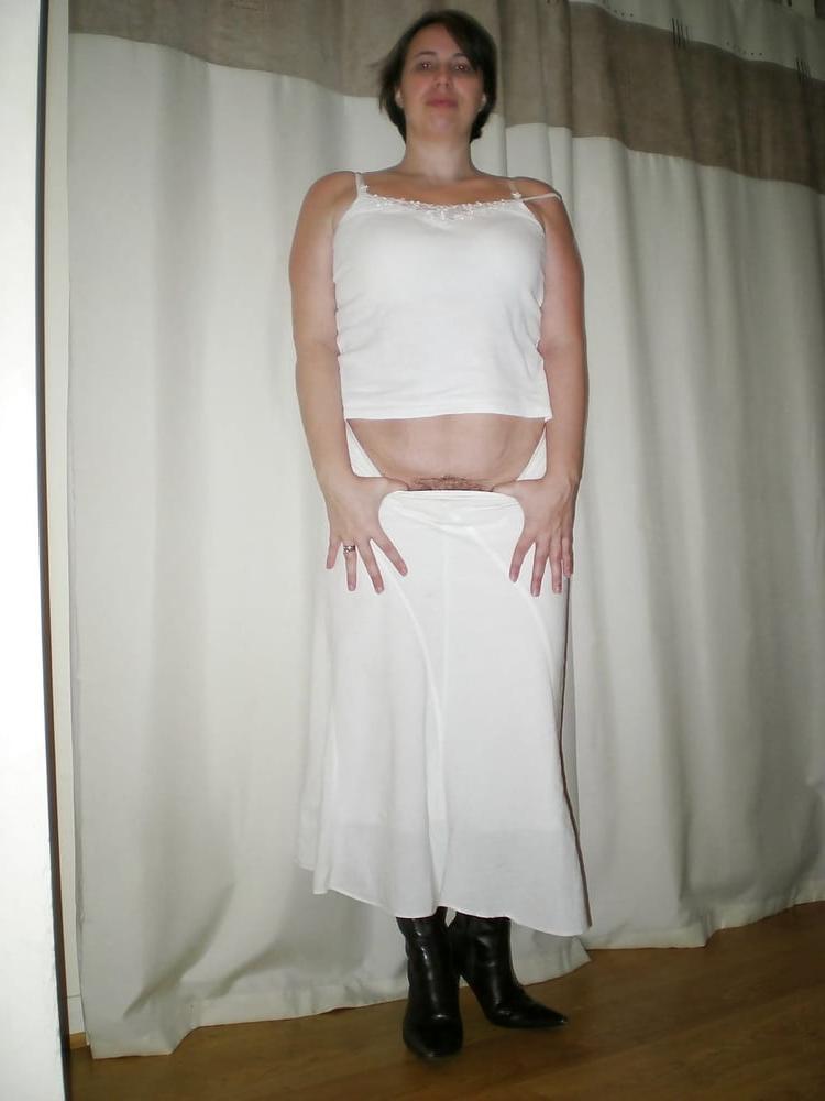 23P Expose Web slut Holly Harris