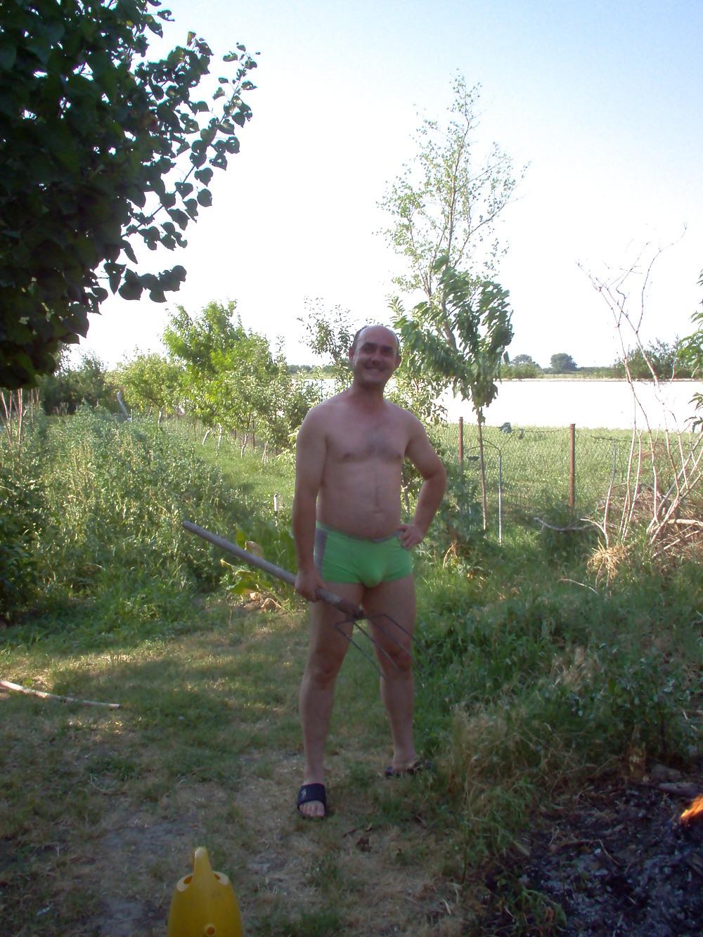 7P Me in garden fire