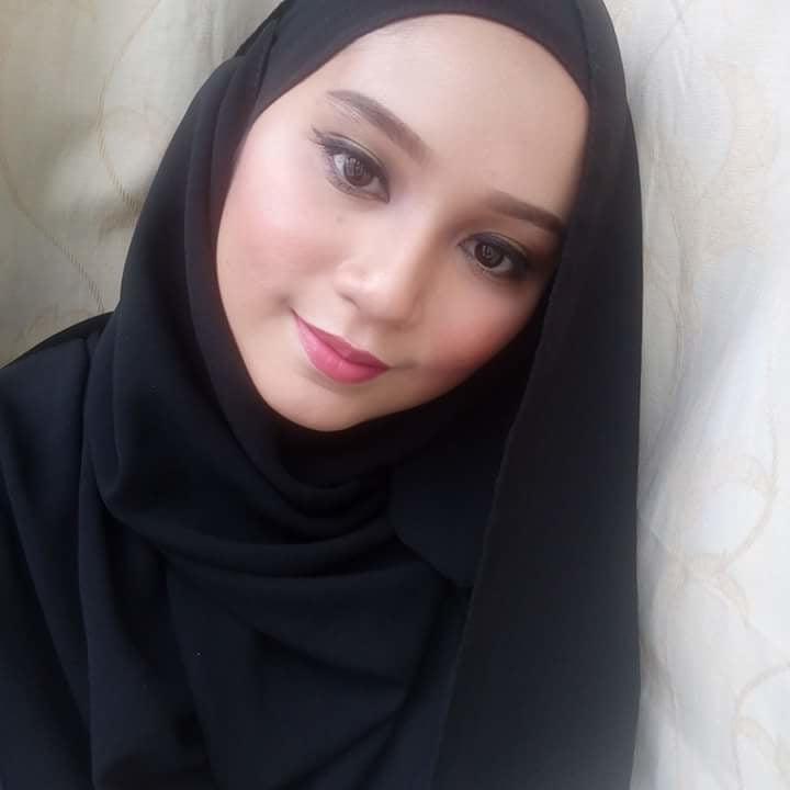 25P Hot Malaysian Girl 1