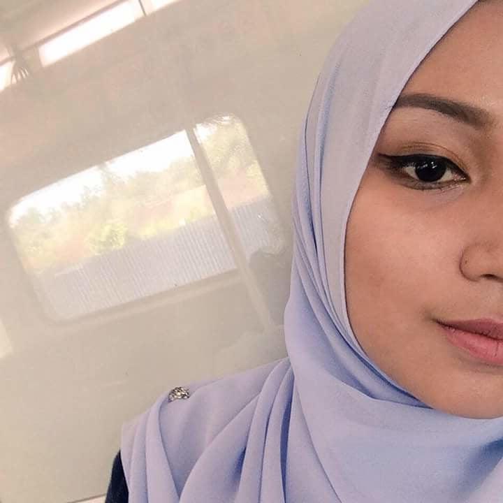 25P Hot Malaysian Girl 1