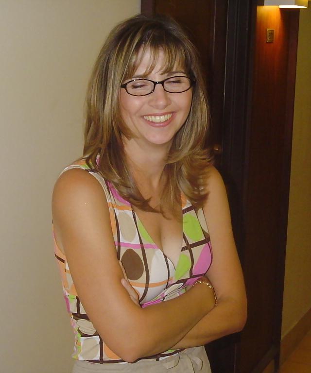 25P Wanda, a Sexy American Mom