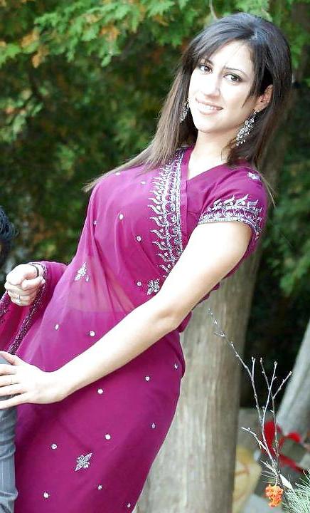 14P Beautiful Indian Girls 34-- By Sanjh