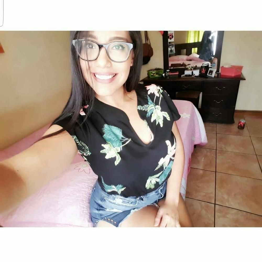 15P Pamela  Big ass