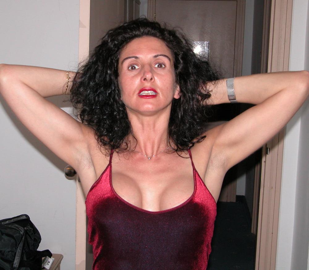 25P 26. Italian wife expsed