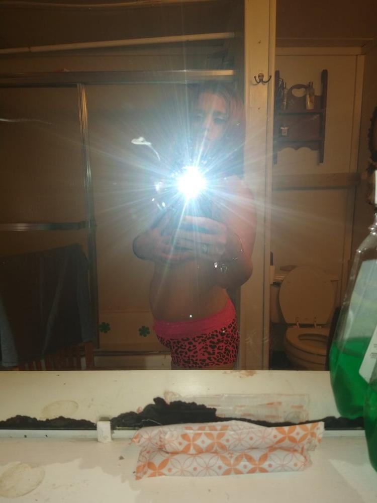 12P My sexy wife