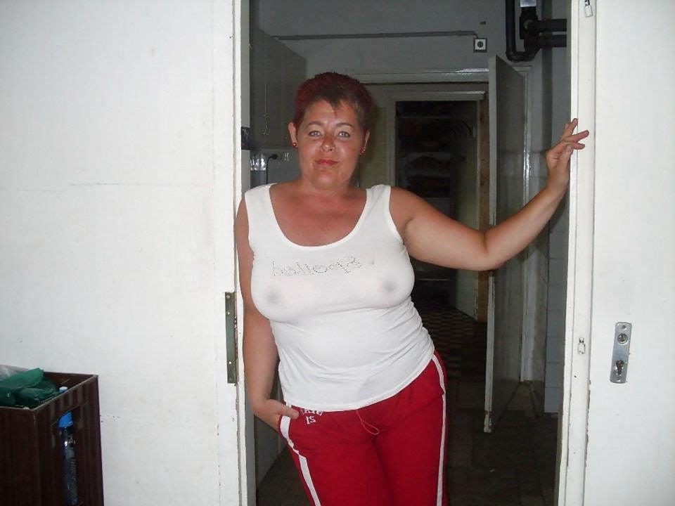 15P Brafree mom 042.