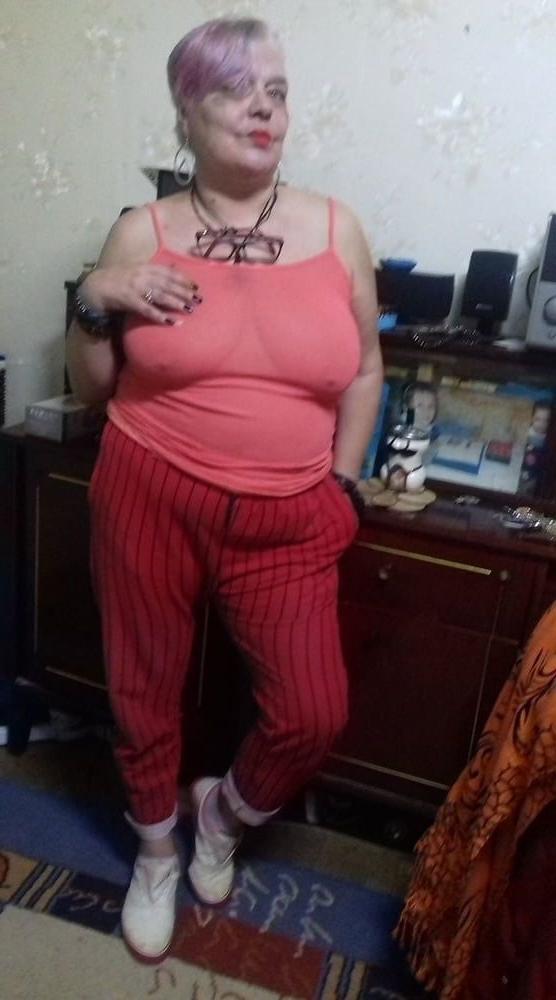 15P Brafree mom 042.
