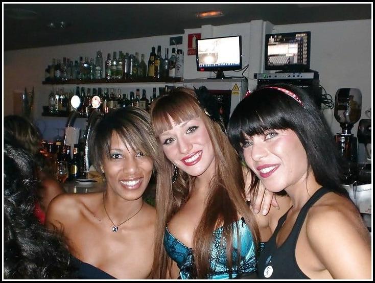 25P These young and old women show their Stockings 07