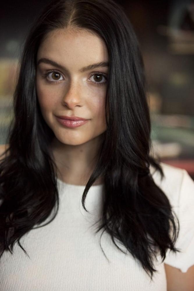 25P Ariel Winter 2 - Would you give this slut a thick cum facial