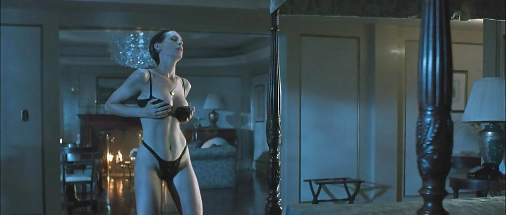 25P Jamie Lee Curtis Ultimate Nude Collection