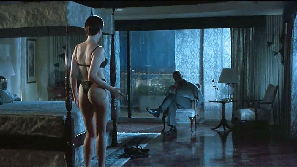 25P Jamie Lee Curtis Ultimate Nude Collection