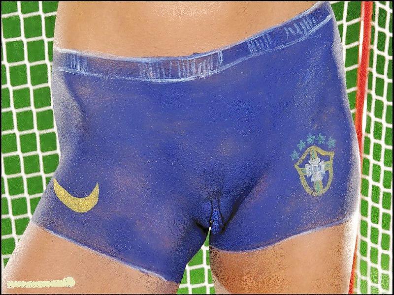 15P Soccer bodypaint