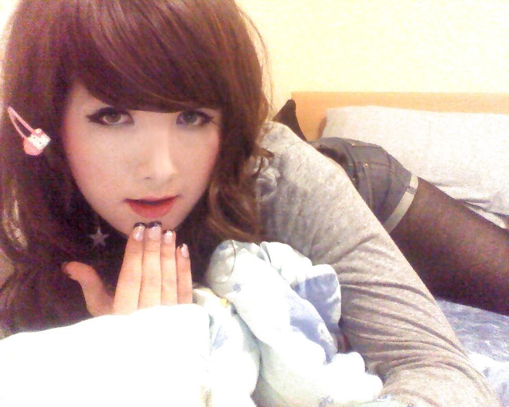 25P More Hottie LadyBois & Sissies On Web Display