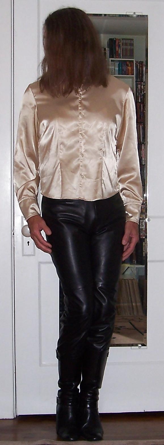 25P Crossdressing - Leder