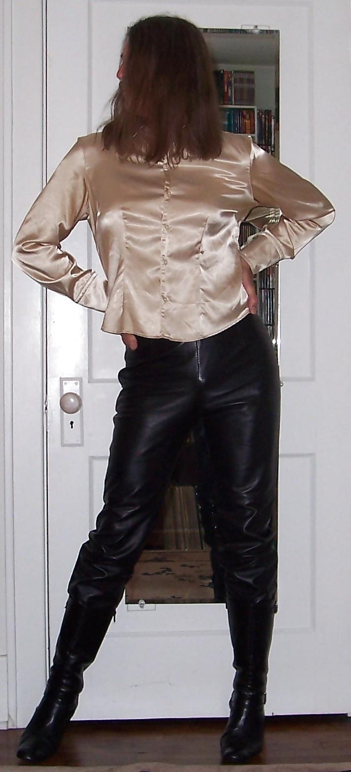 25P Crossdressing - Leder