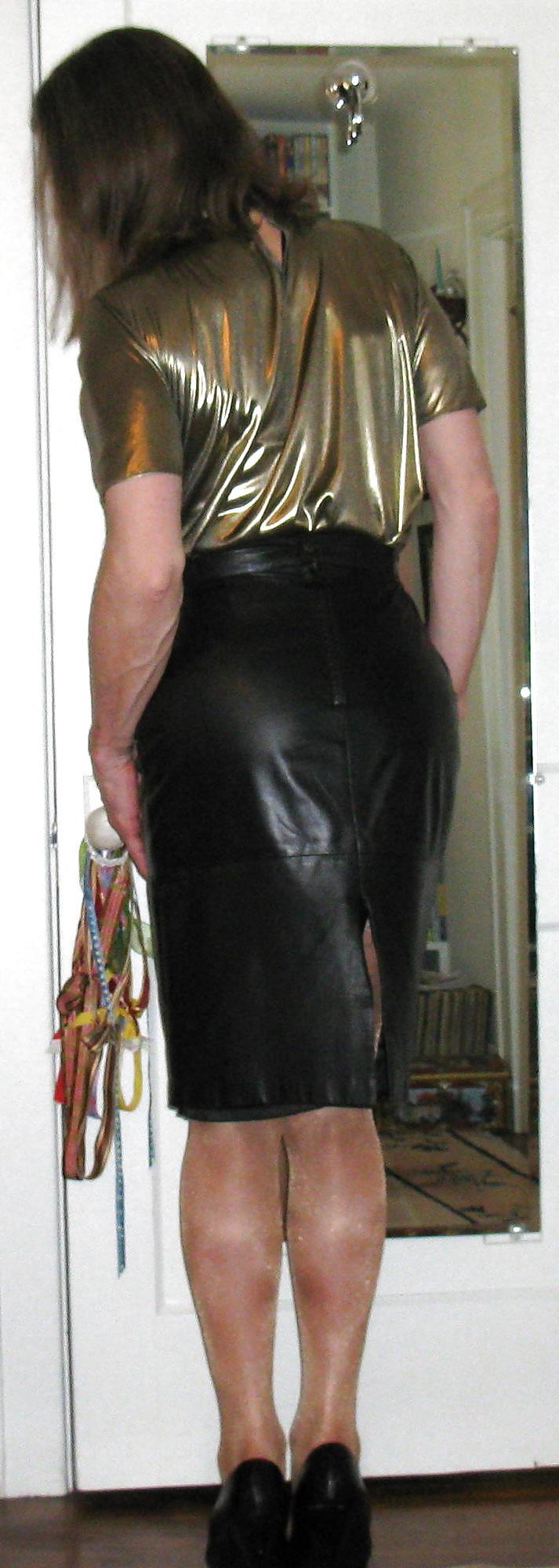 25P Crossdressing - Leder