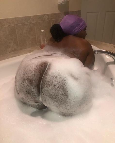 25P Ebony Booty Goddesses 103