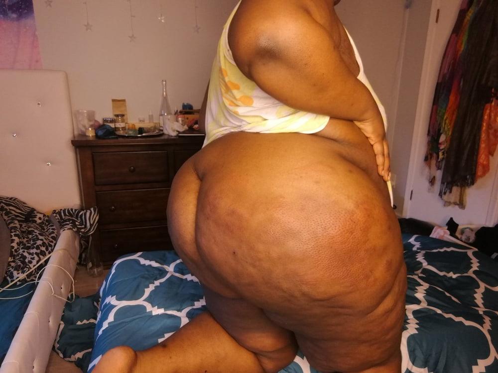 25P Ebony Booty Goddesses 103