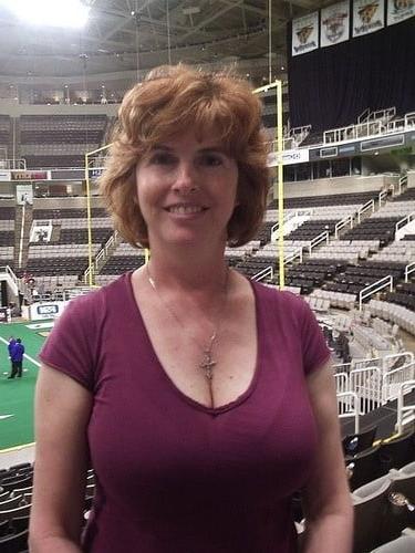 20P Clothed Mature - Big Boobs 13