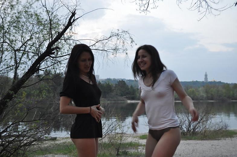 25P Swingers Camping