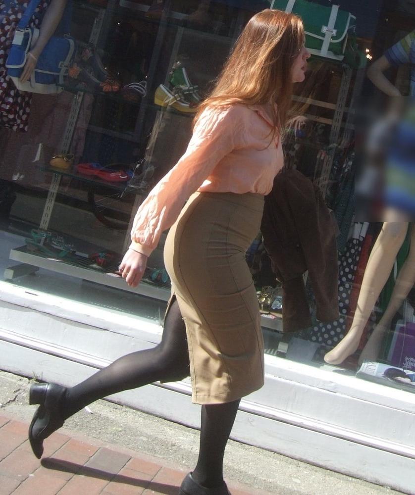18P street candids 1