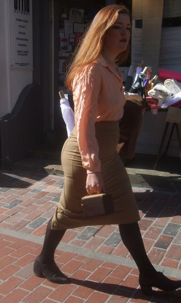 18P street candids 1